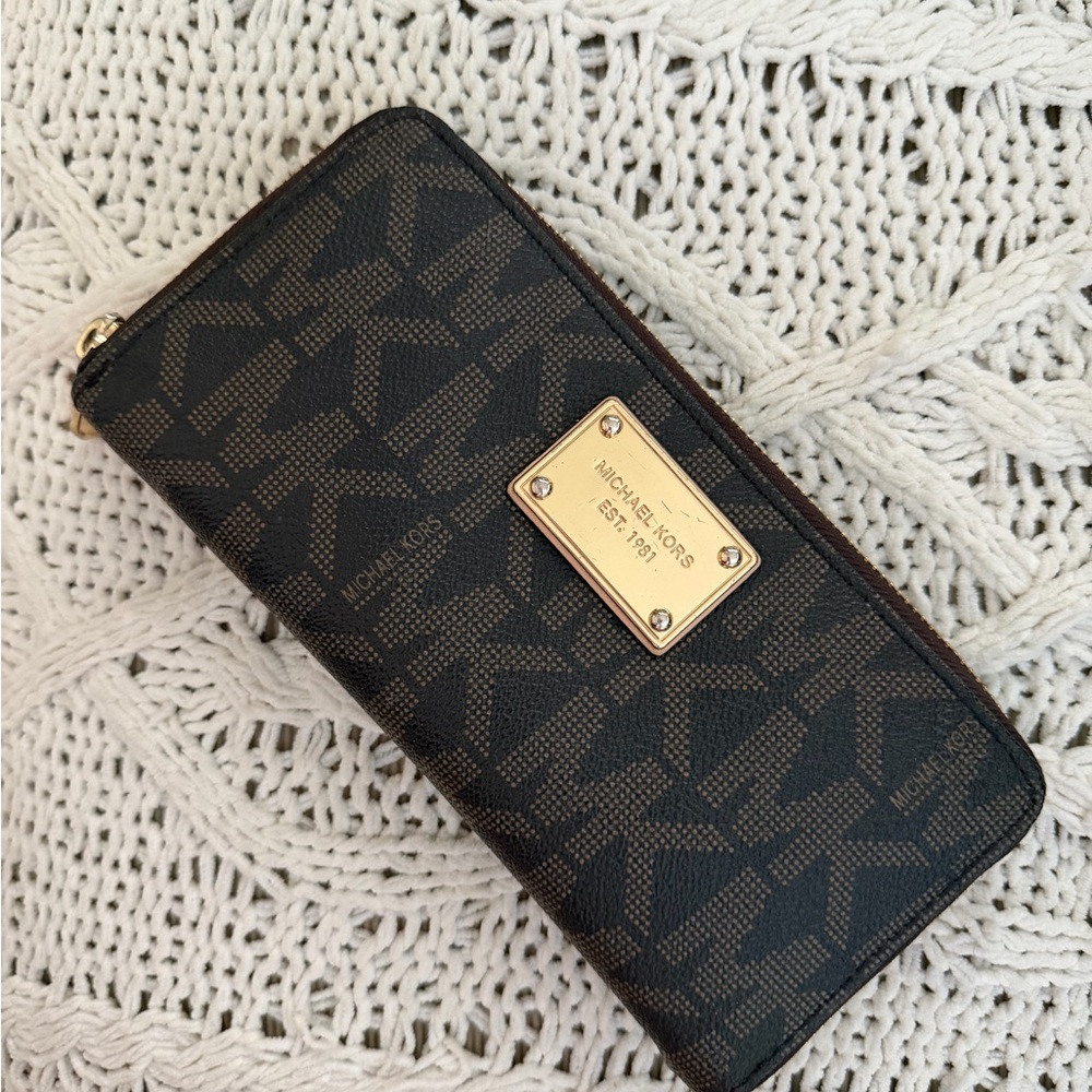 Michael Kors Brown and Gold Geometric Wallet